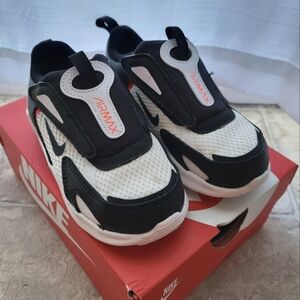 Youth Nike Air Max Bolt